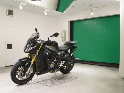 BMW BMW S1000R
