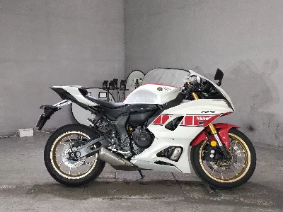 Yamaha YZF-R7