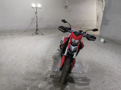 Ducati  DUCATI  HYPERMOTARD 939