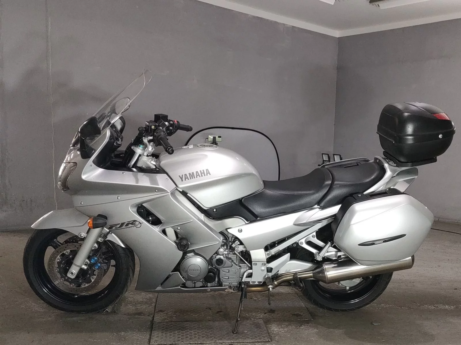 Yamaha FJR1300  с аукциона в Японии