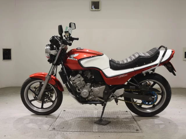Honda JADE  с аукциона в Японии