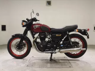 Kawasaki W800