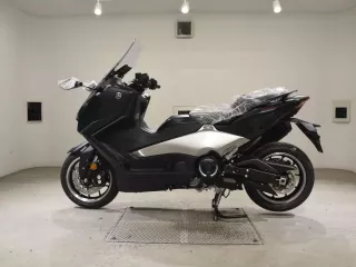 Yamaha T-MAX560