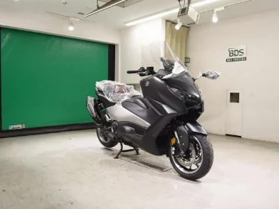 Yamaha T-MAX560