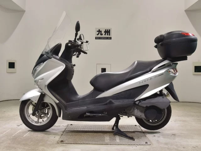 Suzuki BURGMAN200  с аукциона в Японии