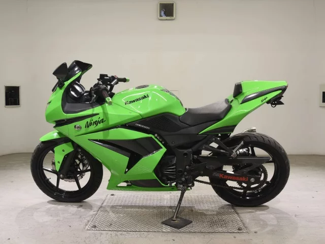 Kawasaki NINJA250R  с аукциона в Японии
