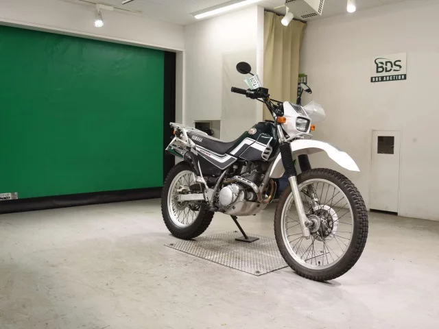 Yamaha SEROW 225-3  с аукциона в Японии