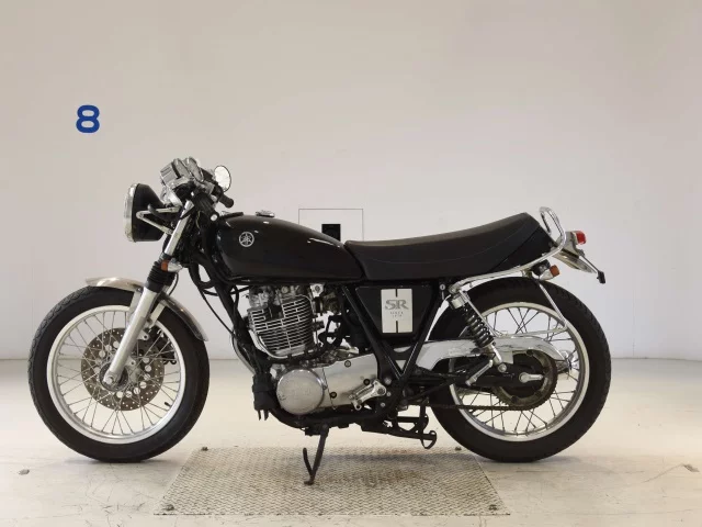Yamaha SR400-5 2020