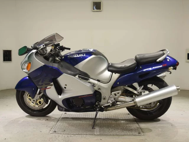 Suzuki GSX1300R HAYABUSA  с аукциона в Японии
