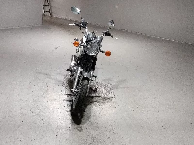 Yamaha SR400-1