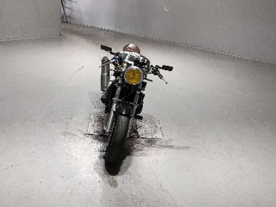 Yamaha FZ400