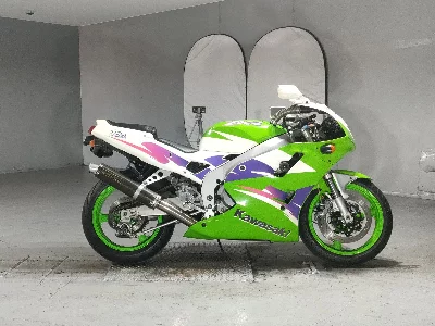 Kawasaki ZXR400