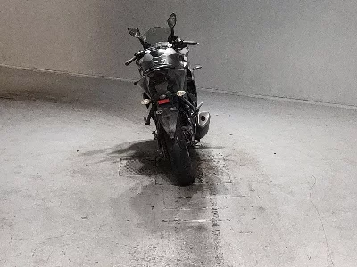 Yamaha YZF-R25