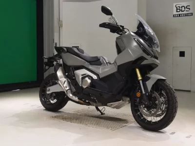 Honda X-ADV750-2