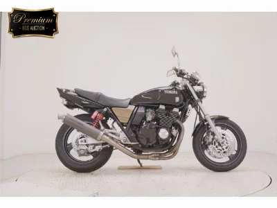 Yamaha XJR400