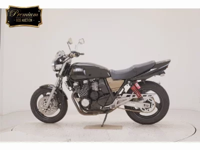 Yamaha XJR400