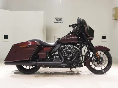 Harley-Davidson  HARLEY FLHXS1750