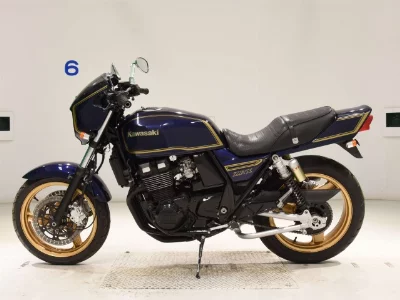 Kawasaki ZRX400
