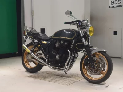 Kawasaki ZRX400
