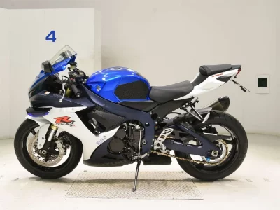 Suzuki GSX-R750
