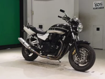 Yamaha XJR1200