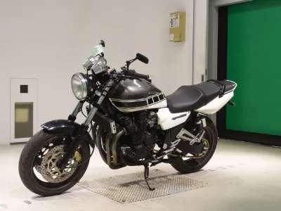Yamaha XJR1200