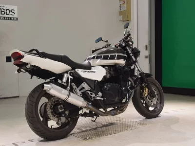 Yamaha XJR1200