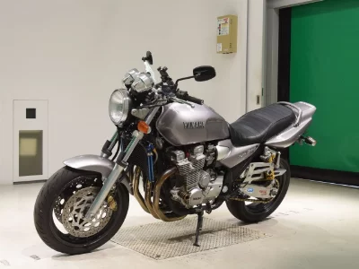 Yamaha XJR1300