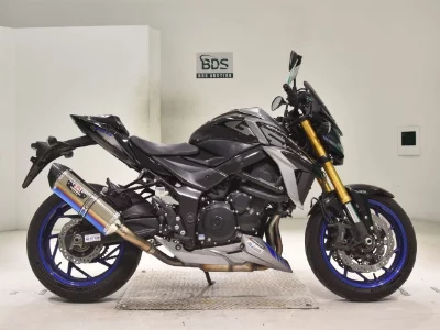 Suzuki GSX-S750