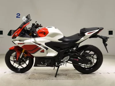 Мотоцикл из Японии Yamaha YZF-R25A70TH