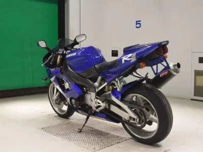 Yamaha YZF-R1