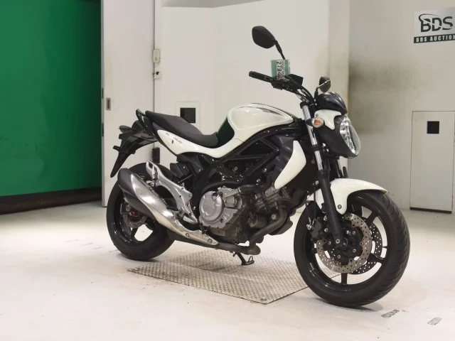 Suzuki GLADIUS400  с аукциона в Японии