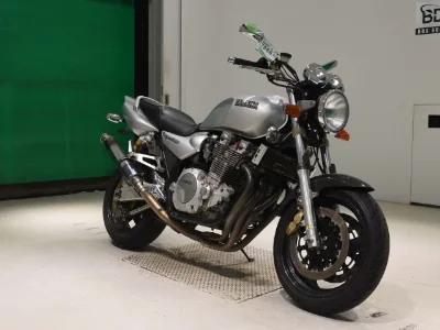 Yamaha XJR1300