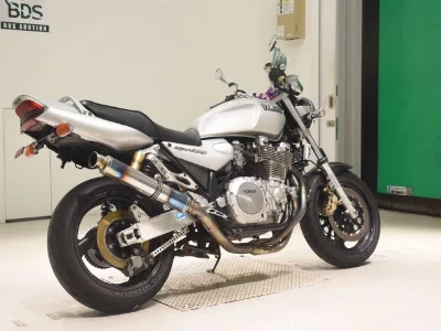 Yamaha XJR1300