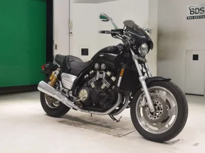Yamaha V-MAX