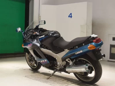 Kawasaki ZZR1100