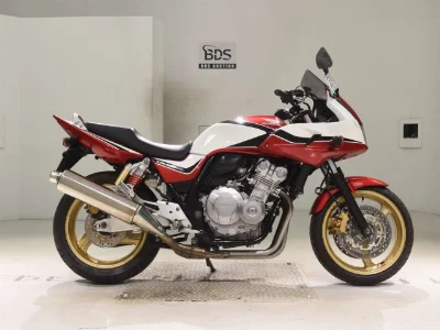 Honda CB400SFV-4 BOLDORABS