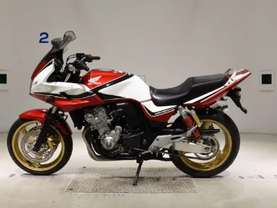Honda CB400SFV-4 BOLDORABS