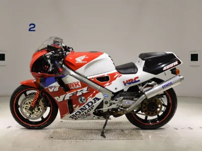 Honda VFR400R-2