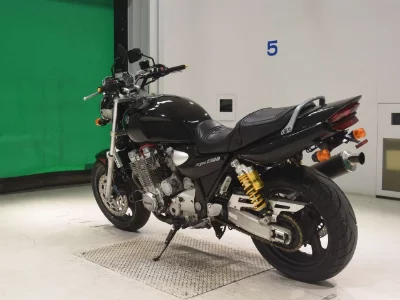 Yamaha XJR1300