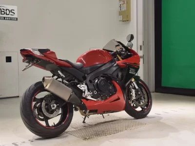 Suzuki GSX-R750