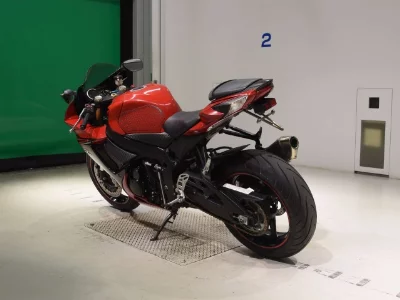 Suzuki GSX-R750