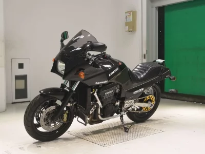 Kawasaki GPZ900R