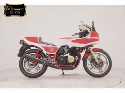 Honda CB1100R