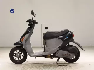 Мотоцикл из Японии Suzuki LET'S4