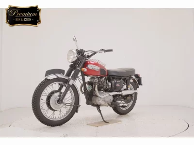 Triumph  TRIUMPH T100R