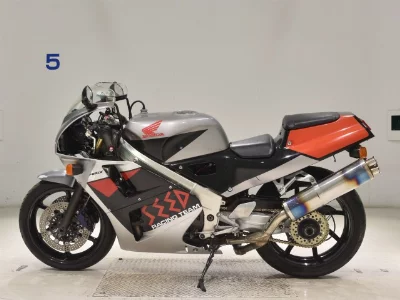 Honda VFR400R-2