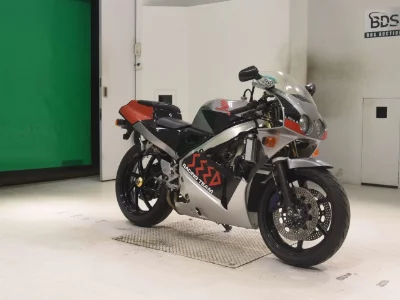 Honda VFR400R-2