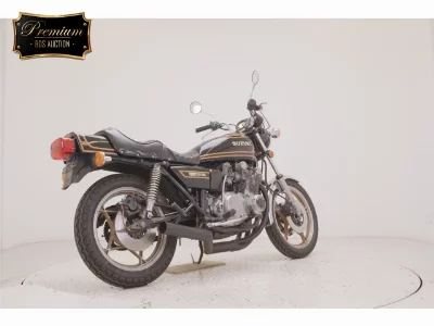 Suzuki GS750
