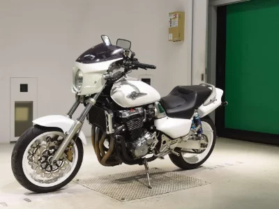 Honda X4